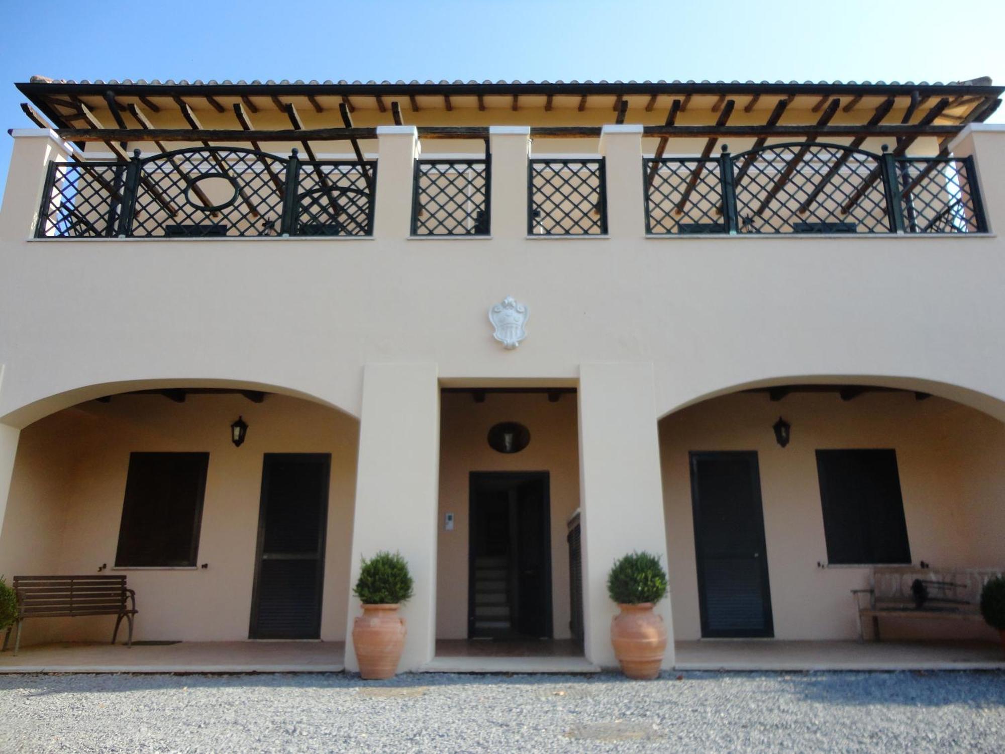 Casale Di Tormaggiore Villa And Country Suites Pomezia Exteriér fotografie