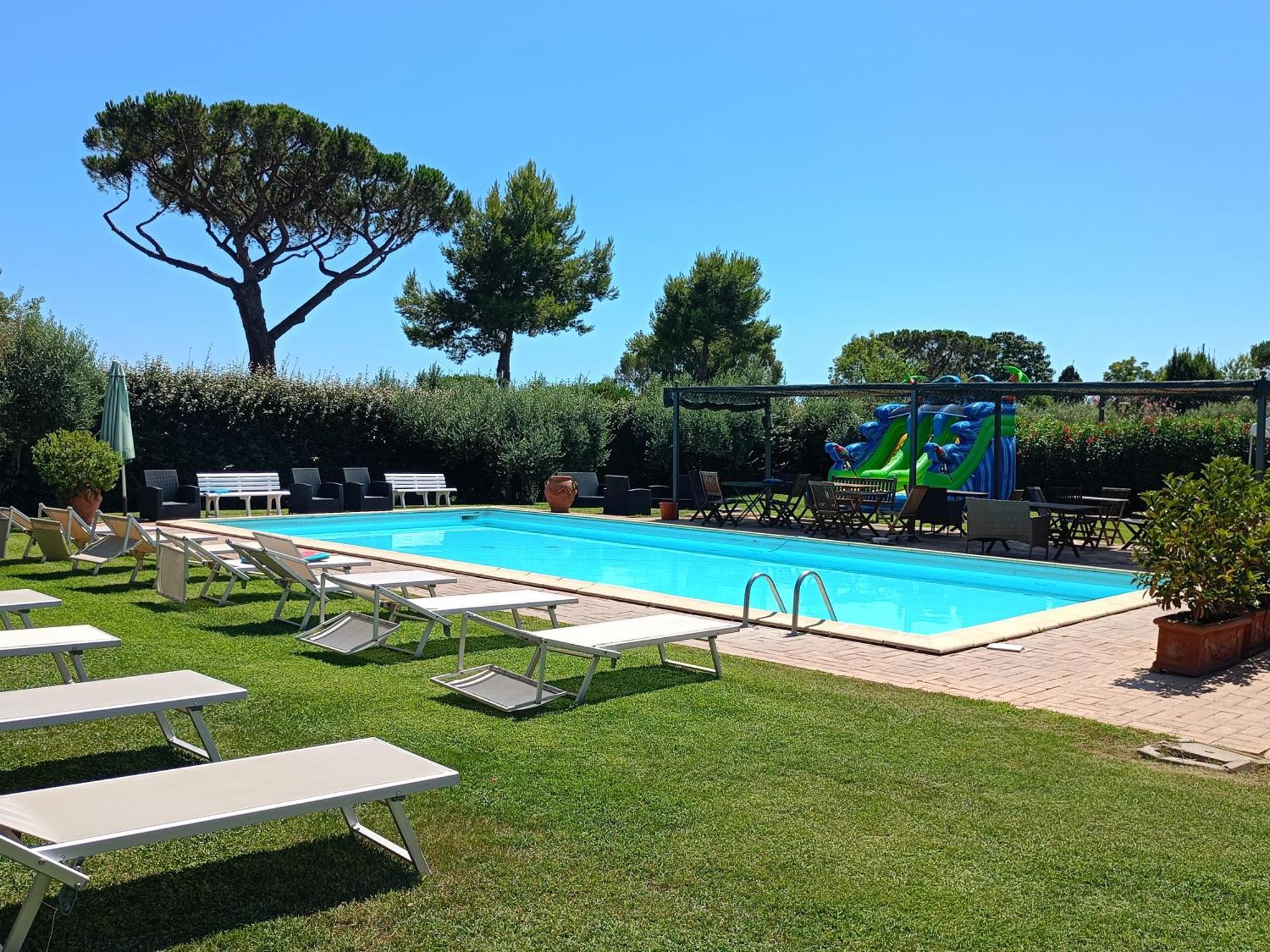 Casale Di Tormaggiore Villa And Country Suites Pomezia Exteriér fotografie