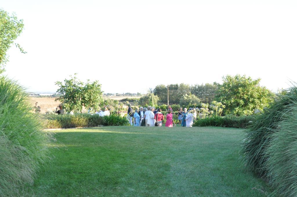 Casale Di Tormaggiore Villa And Country Suites Pomezia Exteriér fotografie