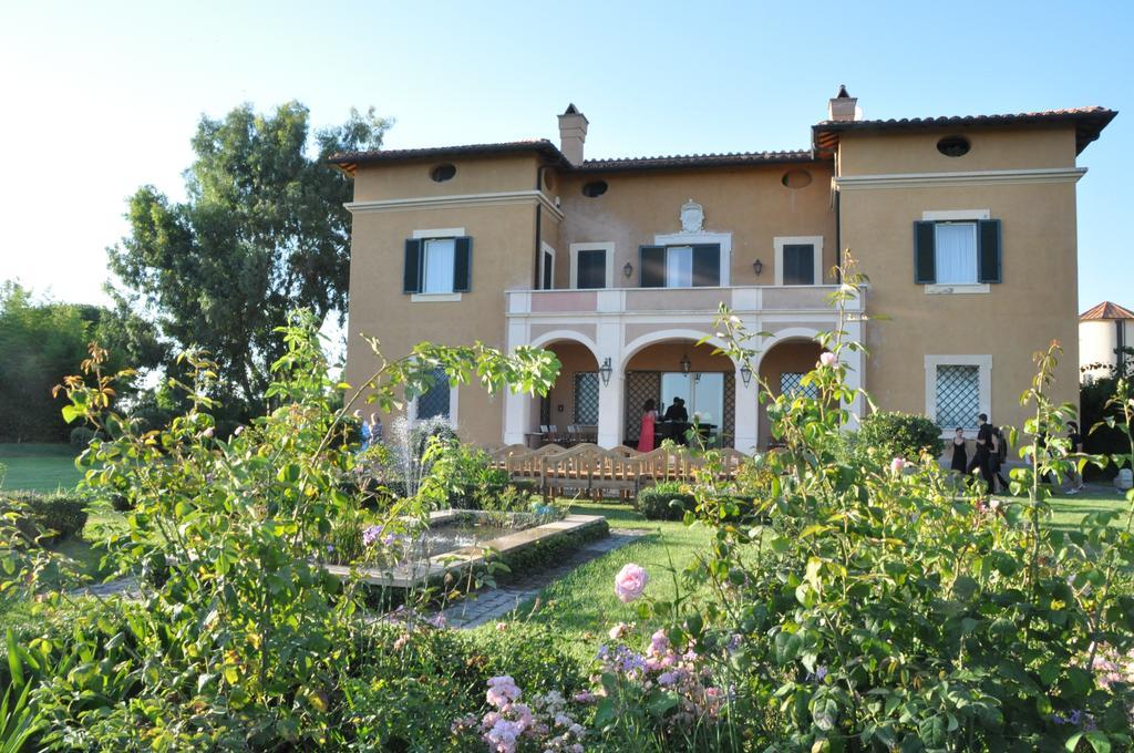 Casale Di Tormaggiore Villa And Country Suites Pomezia Exteriér fotografie